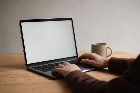 Naviguer sur internet sans publicité intrusive : solutions simples