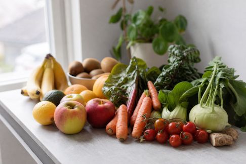 Conserver fruits et légumes plus longtemps : astuces et erreurs à éviter