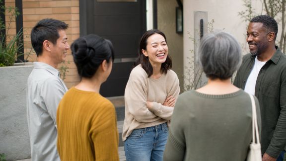 Comment rester connecté avec ses voisins pour plus de convivialité