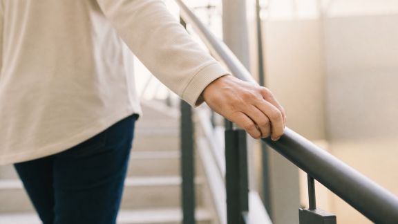 Retrouver la confiance en montée ou descente d’escaliers
